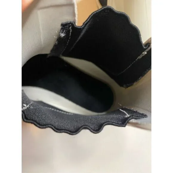 White and black rain boots - Picture 6 of 7